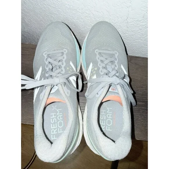 New Balance Fresh Foam X 880 v10 Running Shoes Womens Size 8 Grey W880G10 - Picture 3 of 8